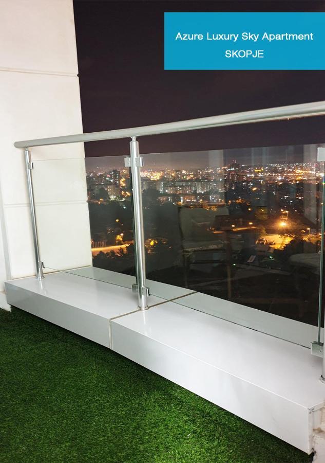 Azure Luxury Sky Apartment Skopje Bagian luar foto