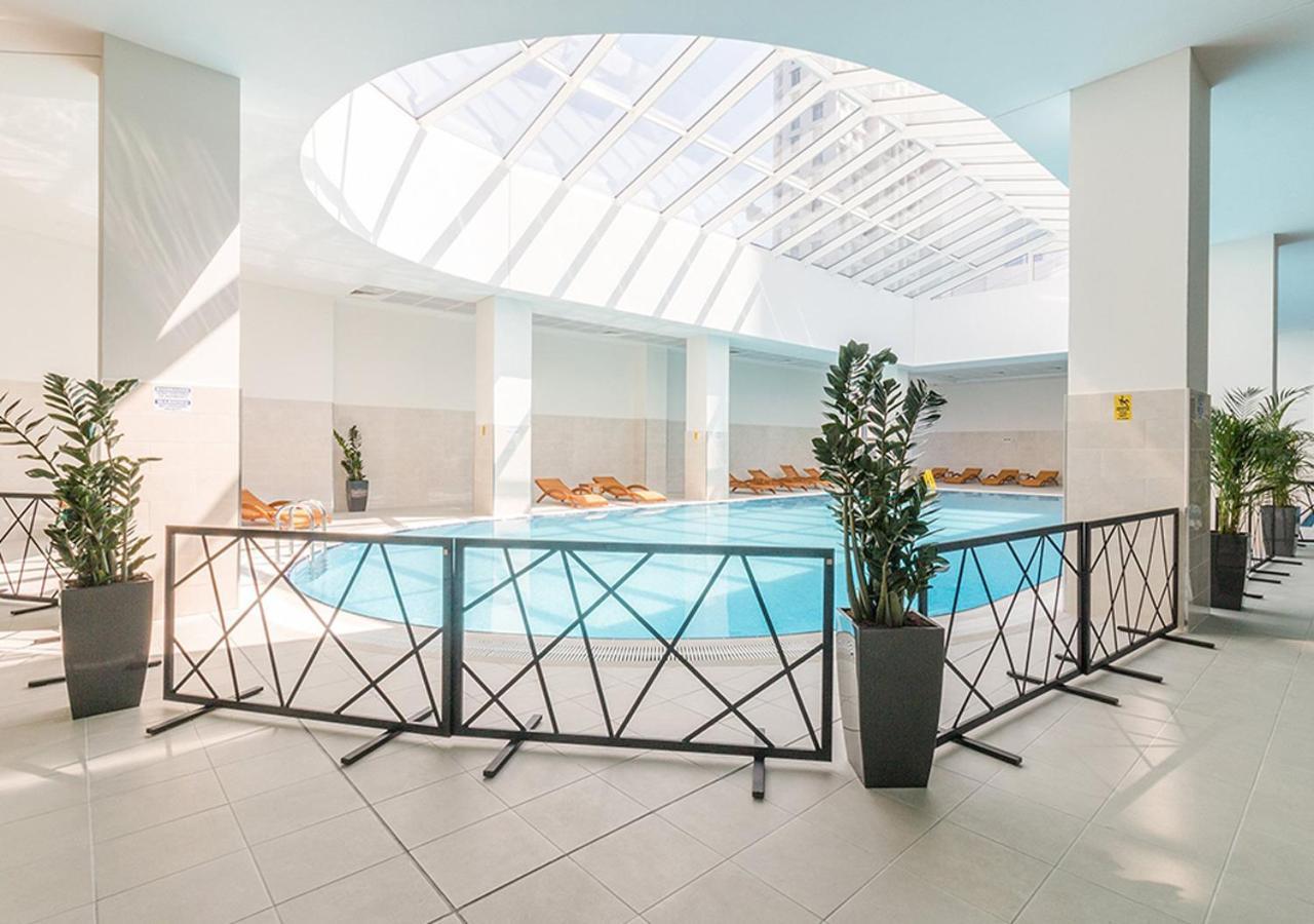 Azure Luxury Sky Apartment Skopje Bagian luar foto